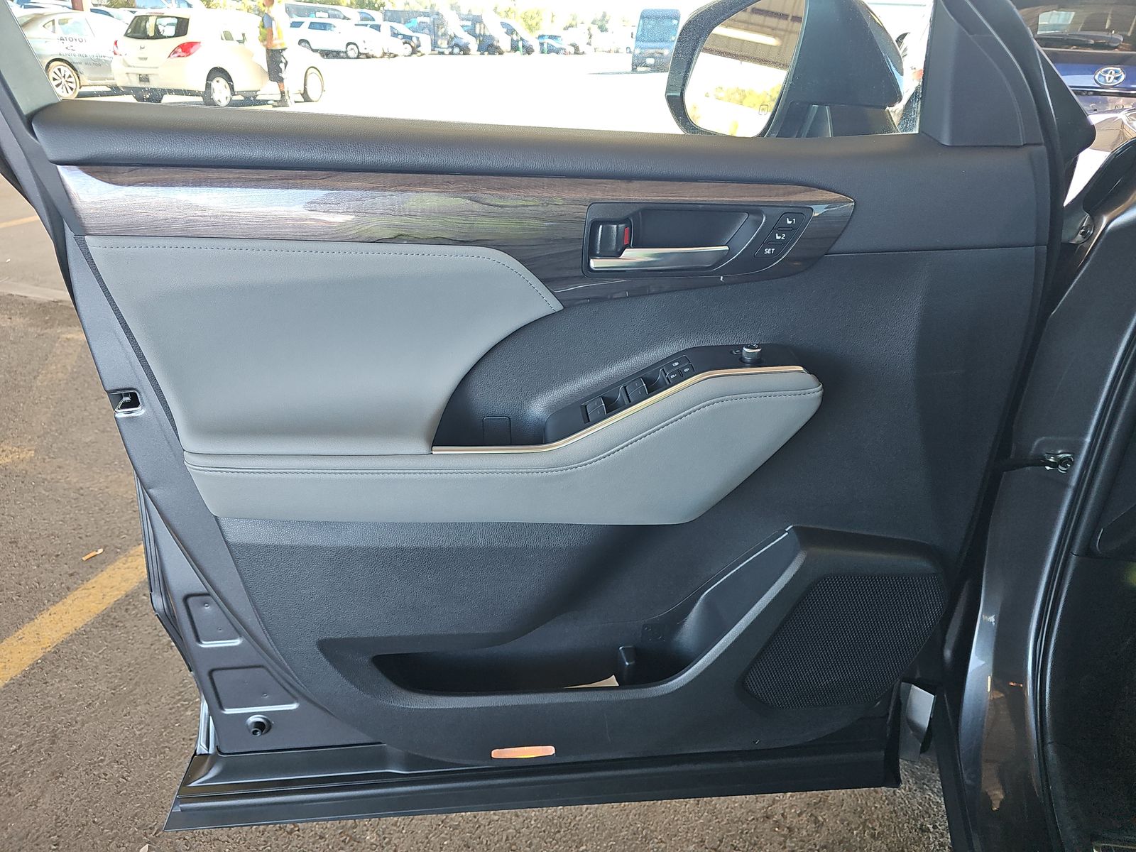 2024 Toyota Highlander Platinum AWD