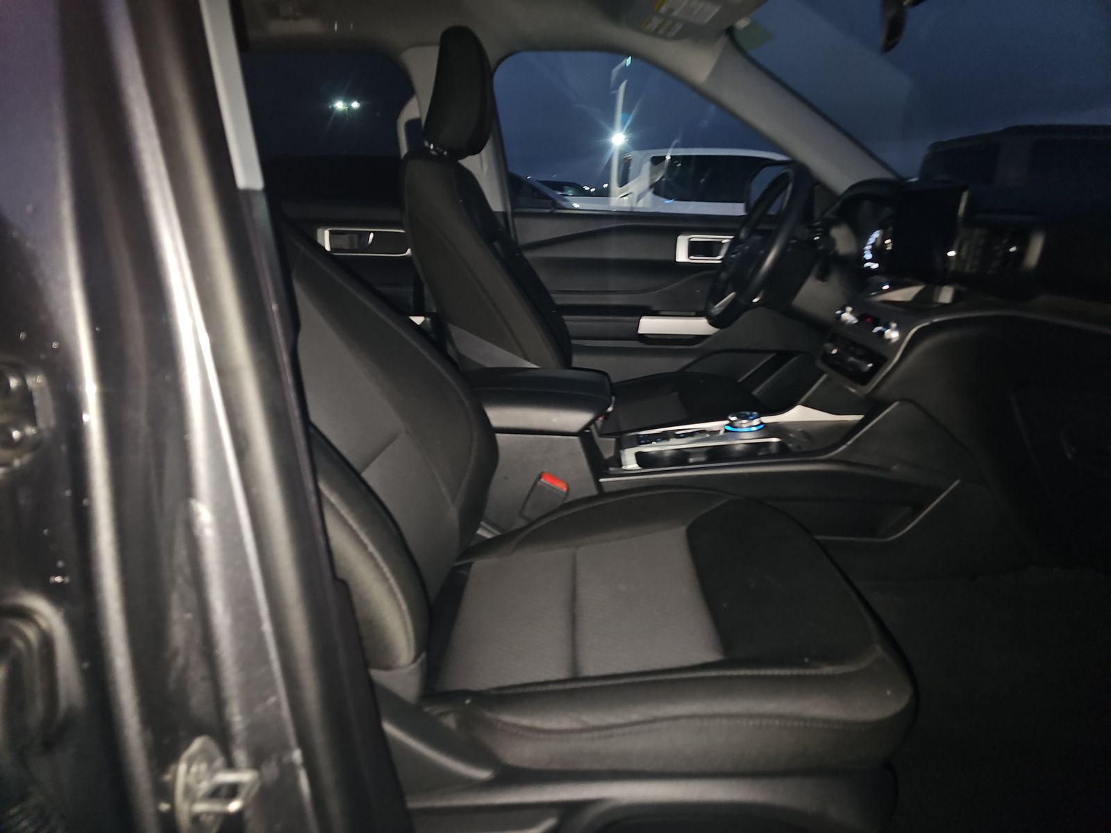 2022 Ford Explorer XLT RWD