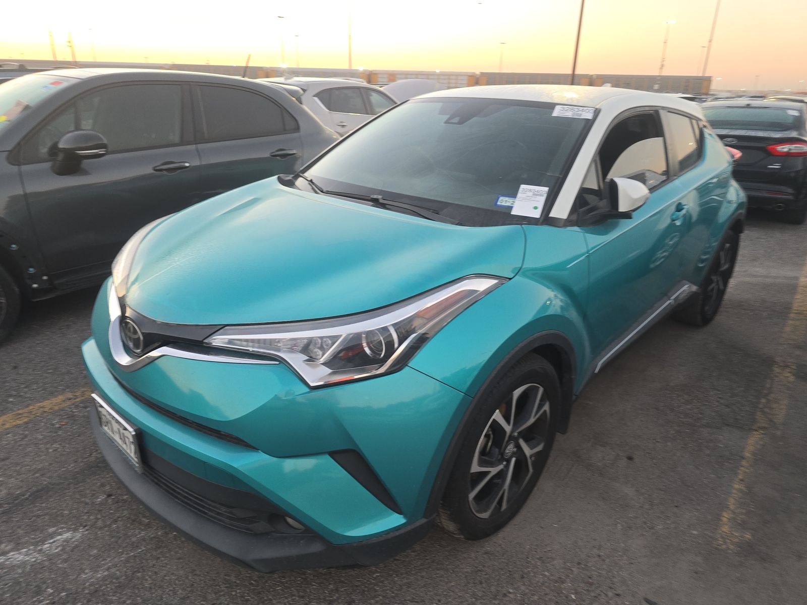 2018 Toyota C-HR XLE Premium FWD