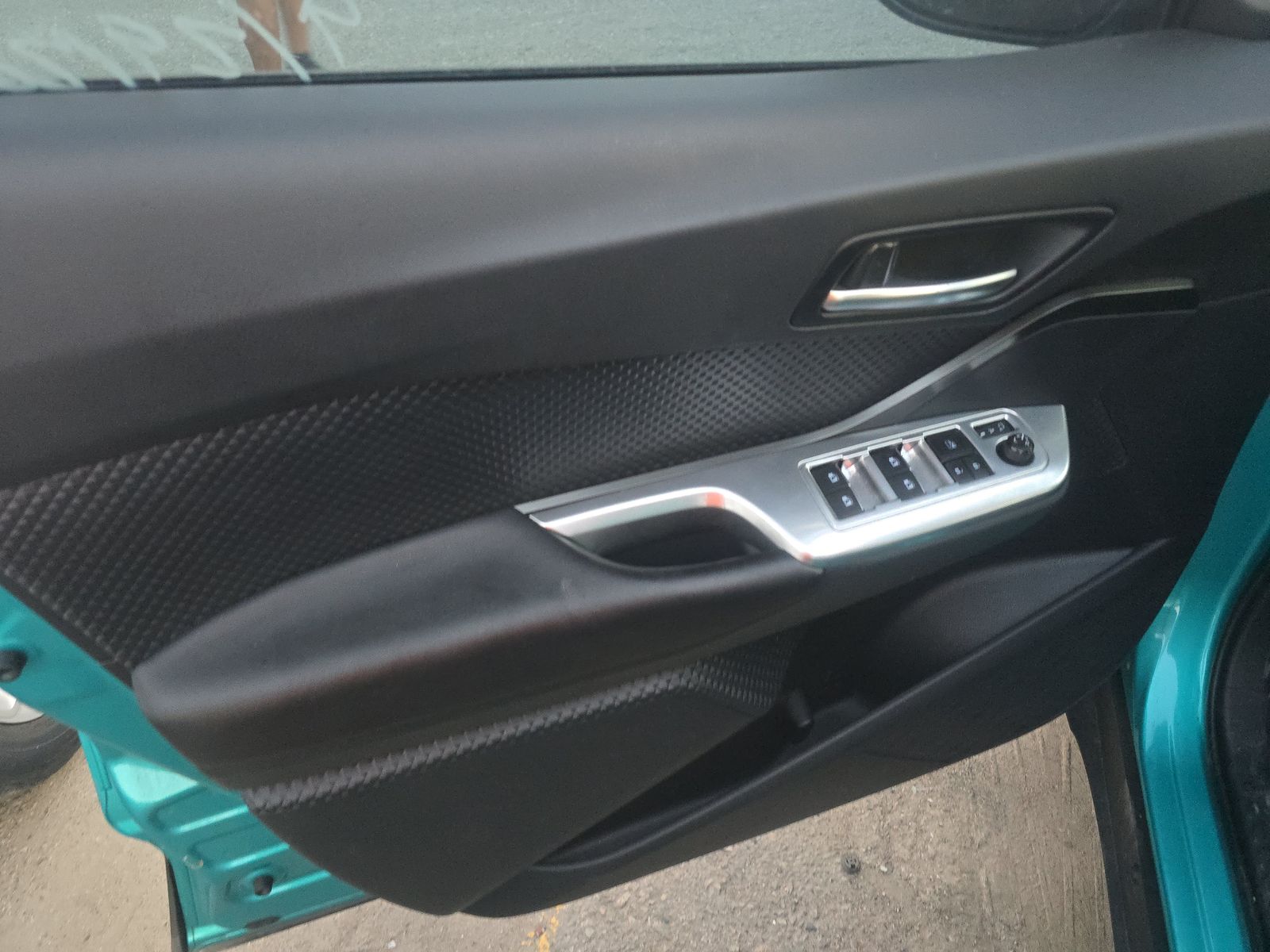 2018 Toyota C-HR XLE Premium FWD