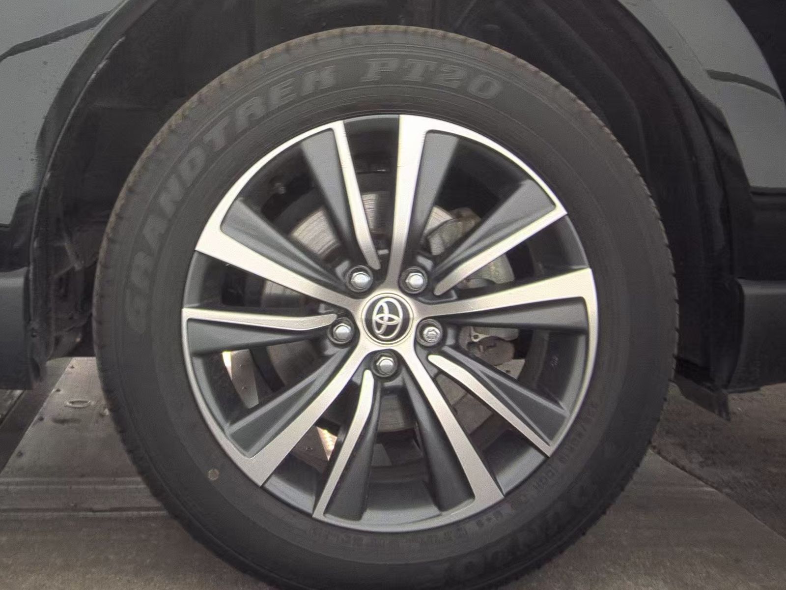 2024 Toyota Venza LE AWD