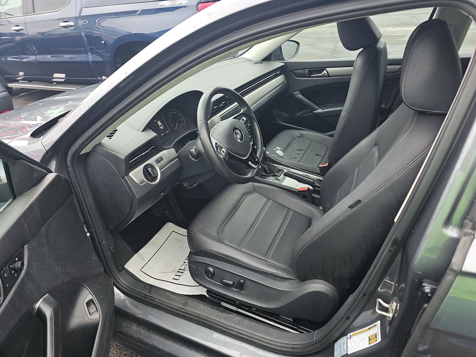 2021 Volkswagen Passat 2.0T SE FWD