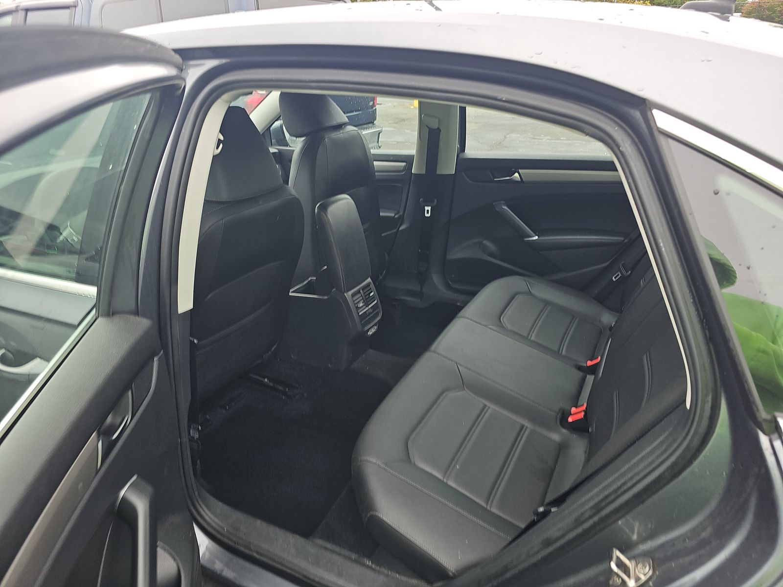 2021 Volkswagen Passat 2.0T SE FWD