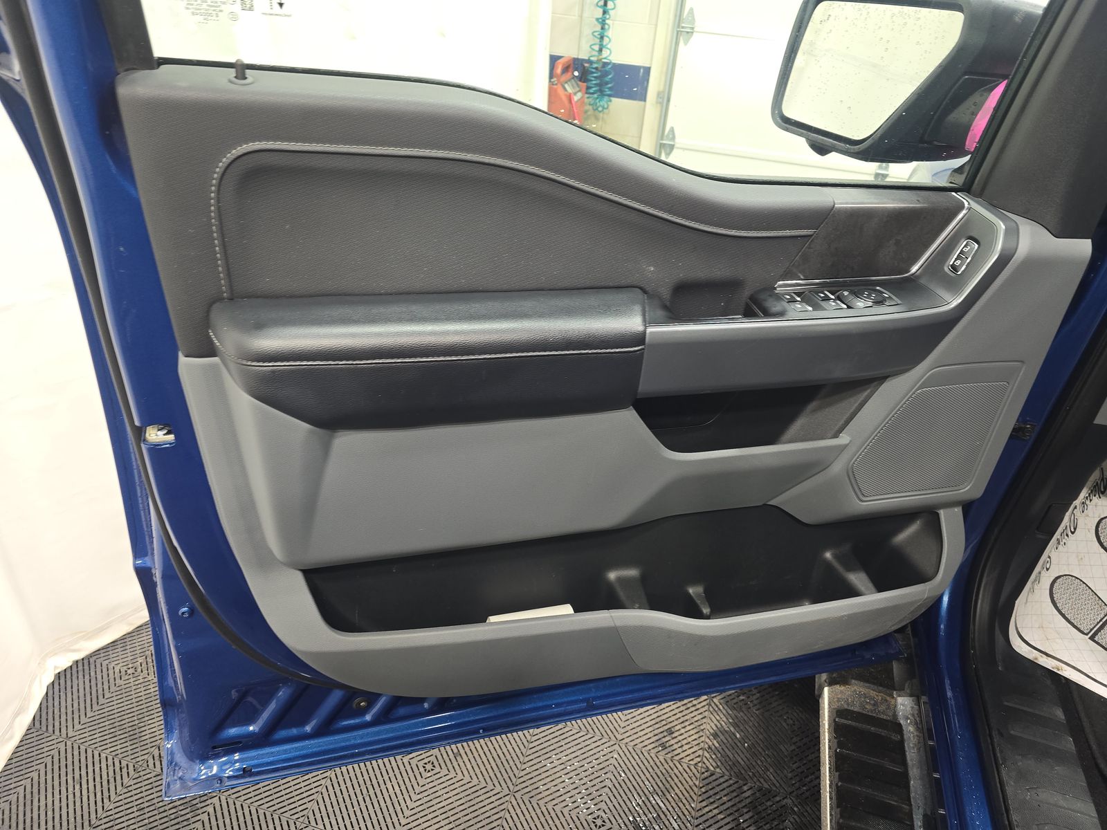 2024 Ford F-150 XLT AWD