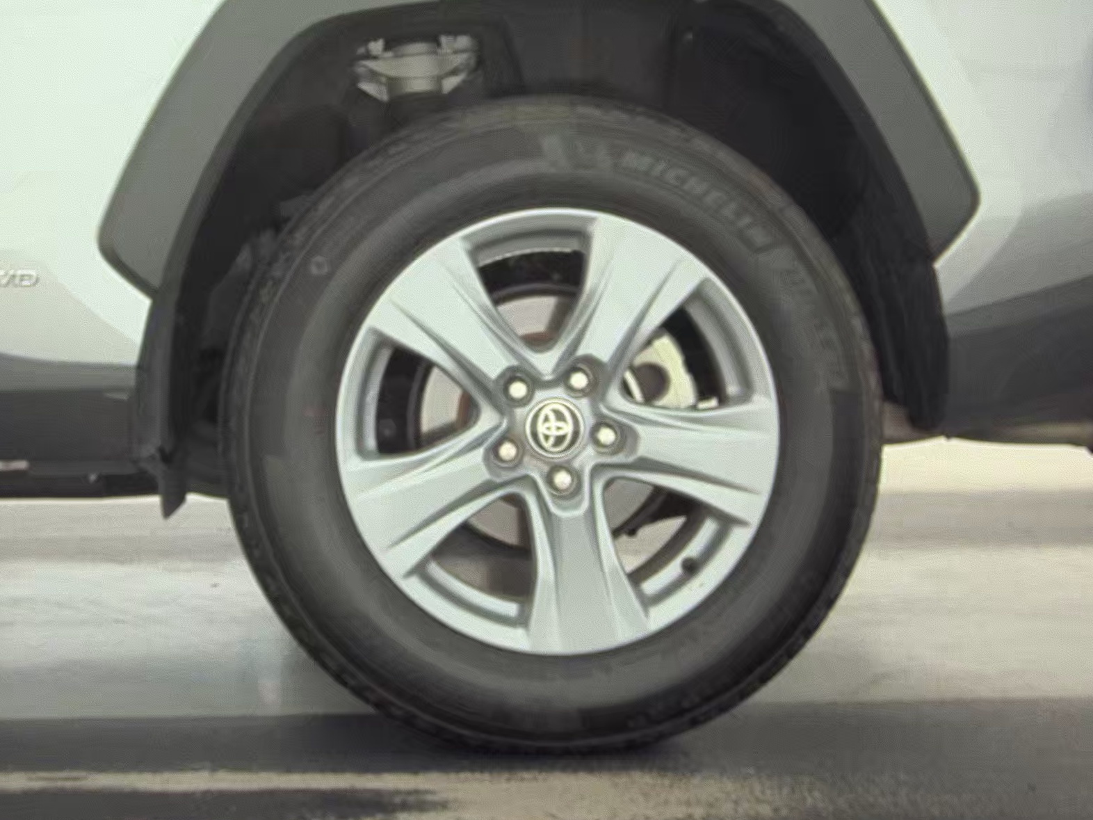 2025 Toyota RAV4 Hybrid LE AWD