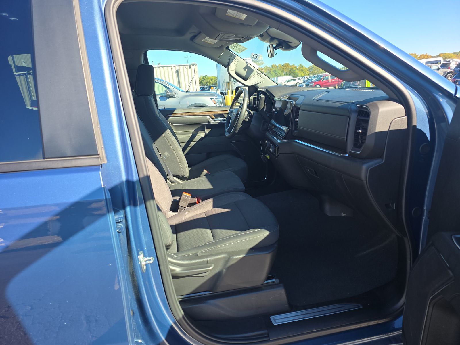 2024 Chevrolet Silverado 1500 LT AWD