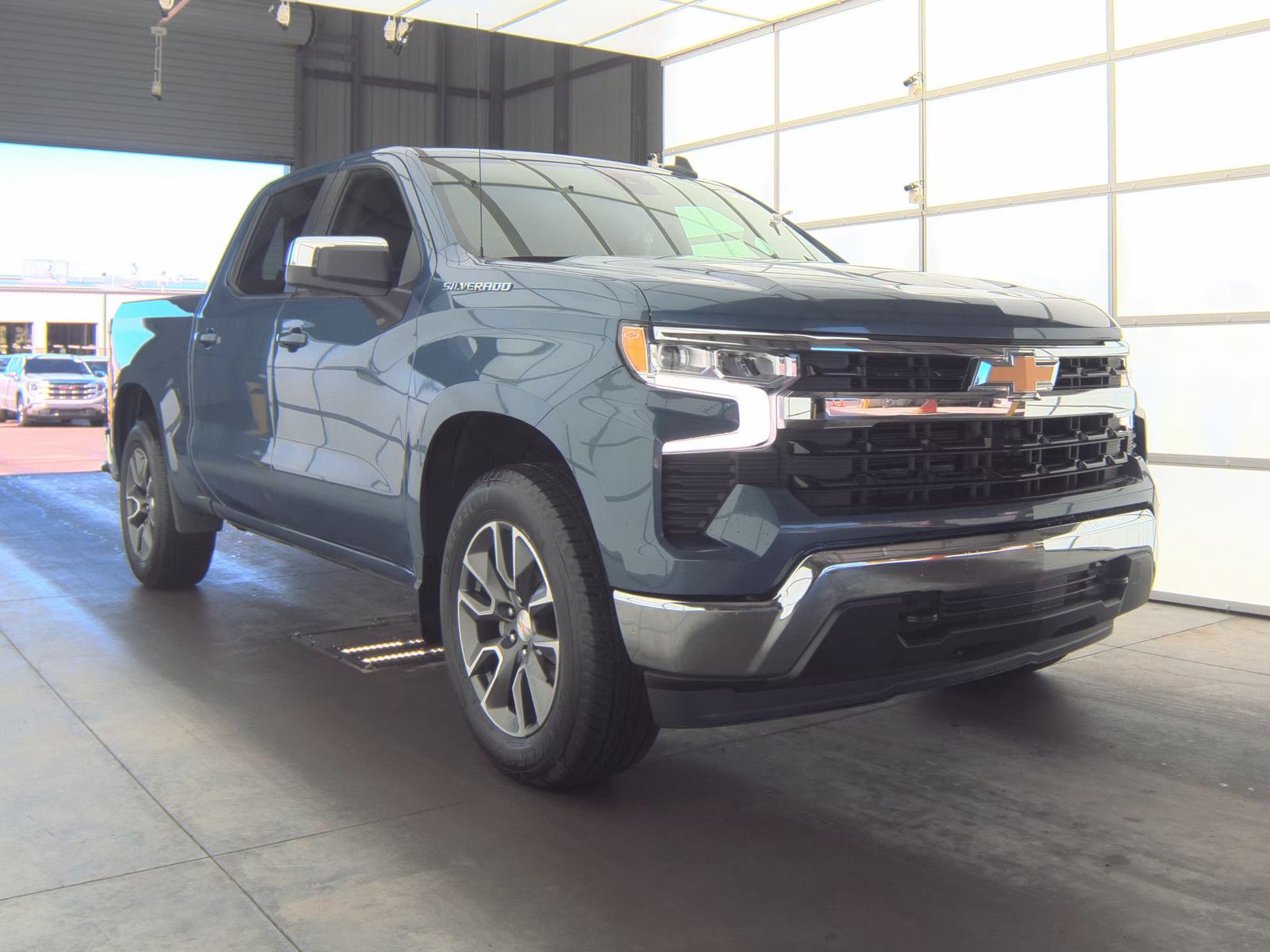 2024 Chevrolet Silverado 1500 LT AWD