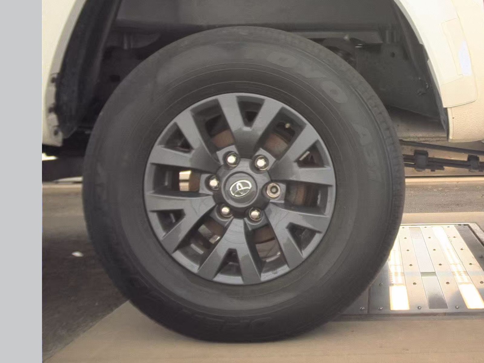 2023 Toyota Tacoma SR5 AWD