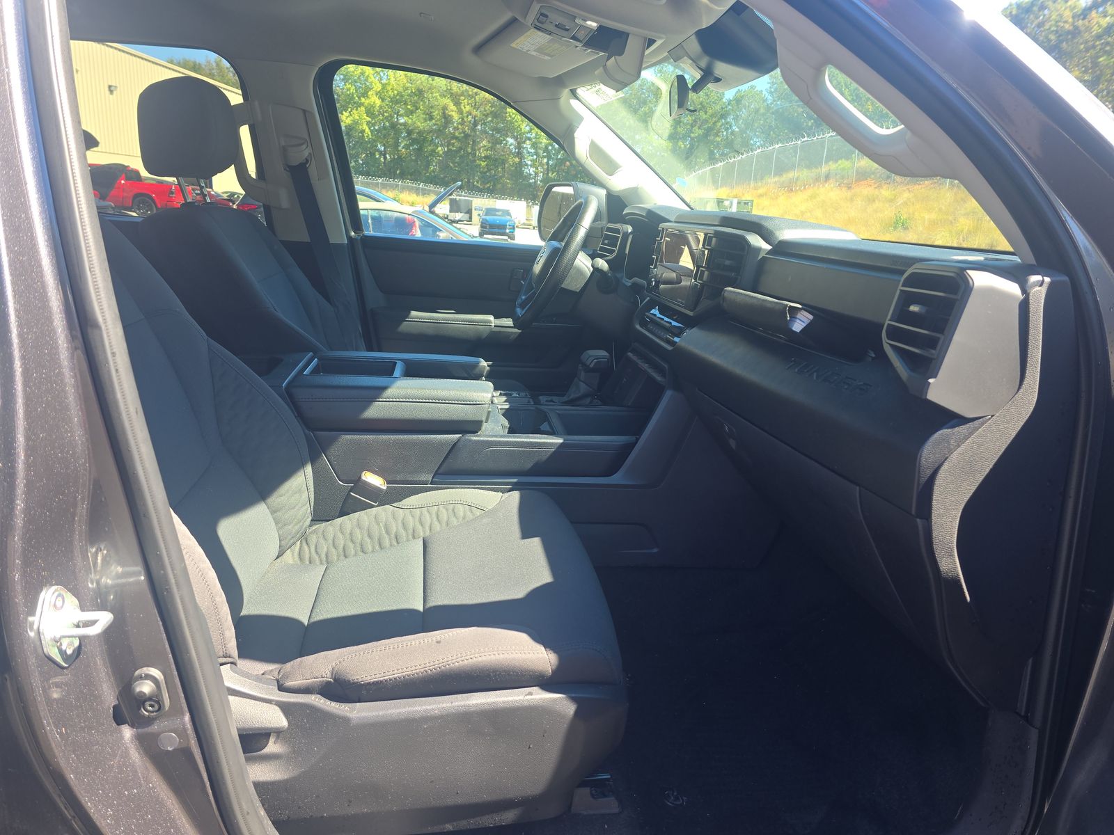 2024 Toyota Tundra SR AWD