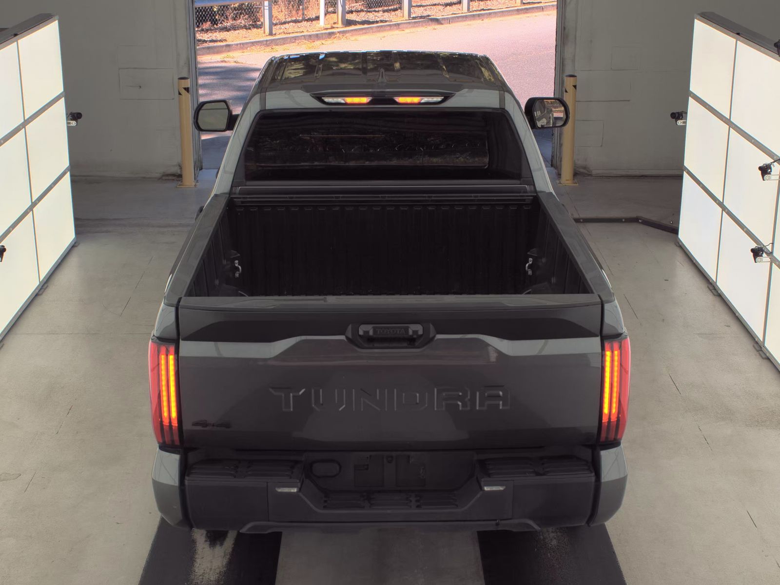 2024 Toyota Tundra SR AWD