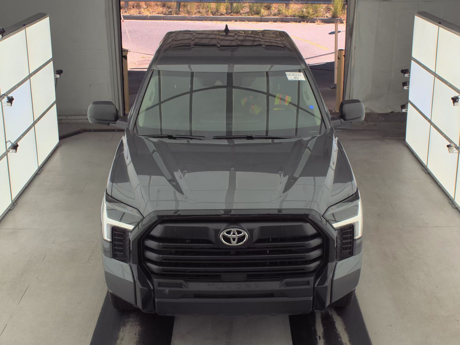 2024 Toyota Tundra SR AWD