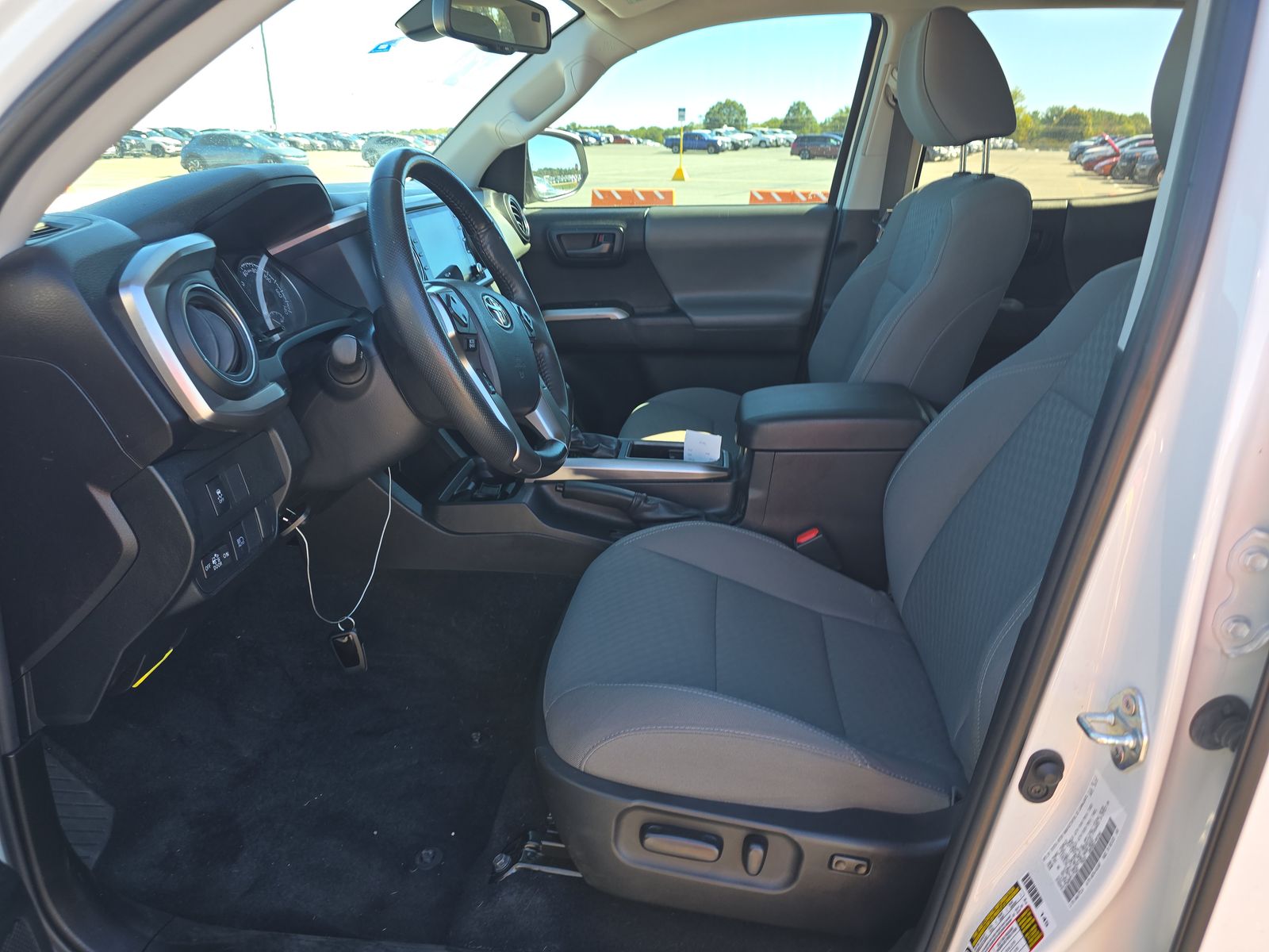 2023 Toyota Tacoma SR5 AWD