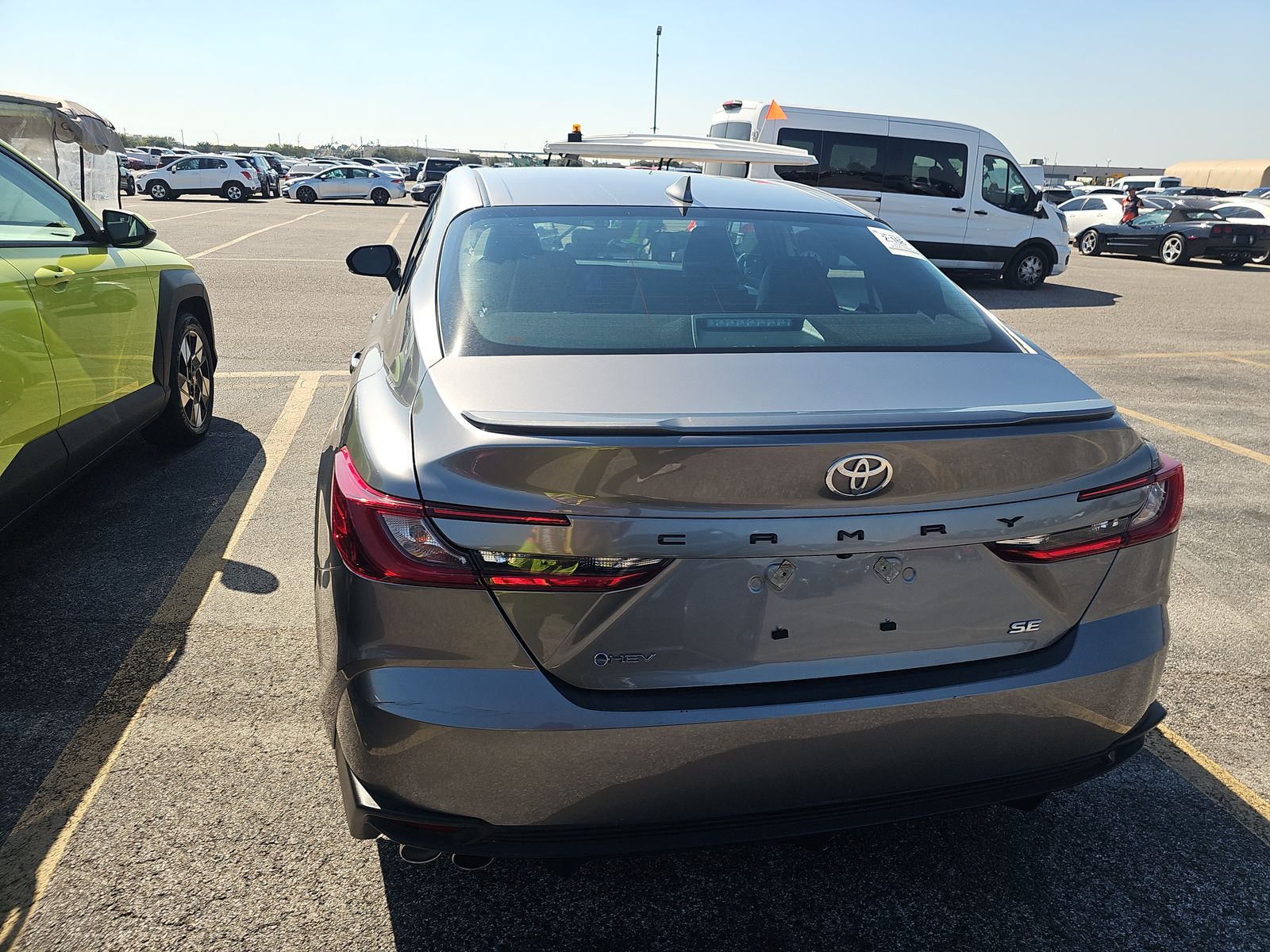 2025 Toyota Camry SE FWD