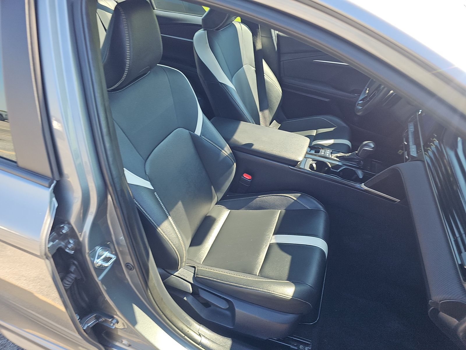 2025 Toyota Camry SE FWD