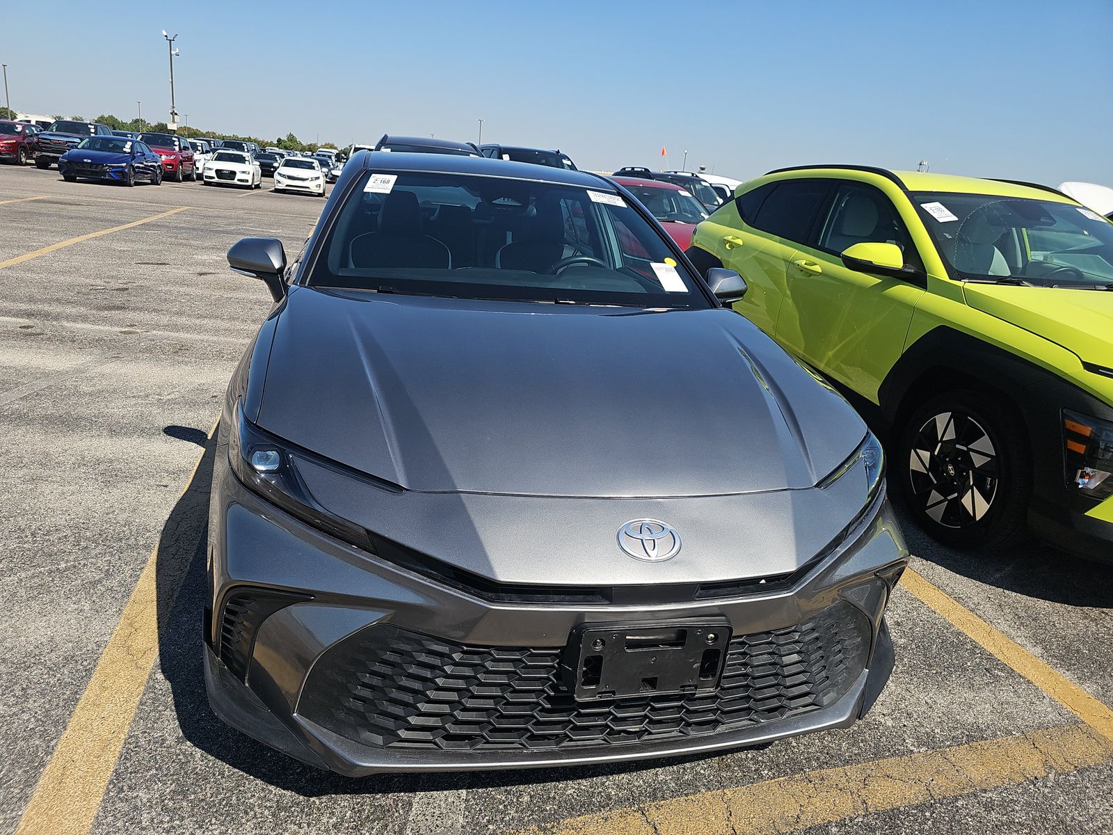 2025 Toyota Camry SE FWD