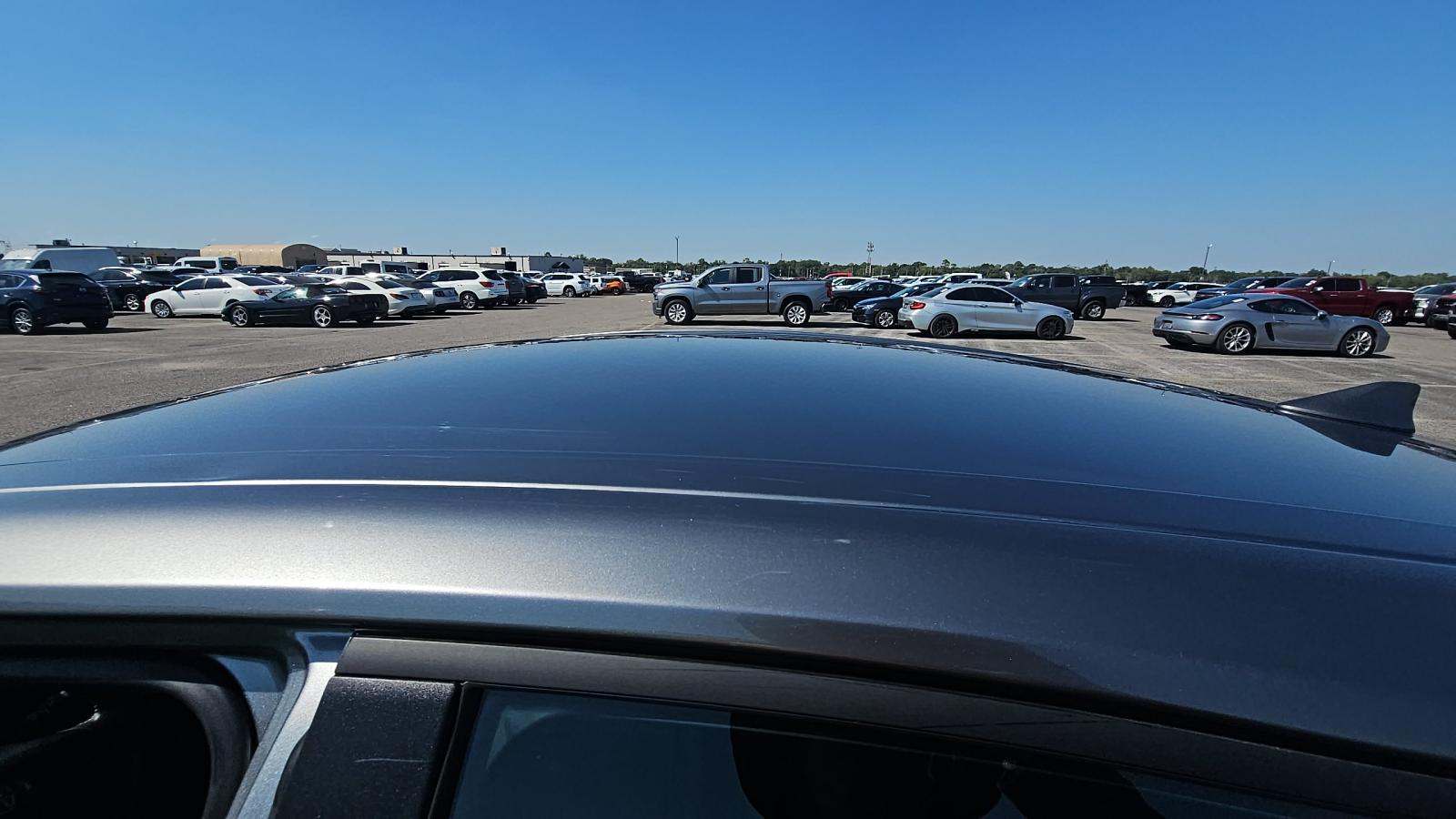 2025 Toyota Camry SE FWD