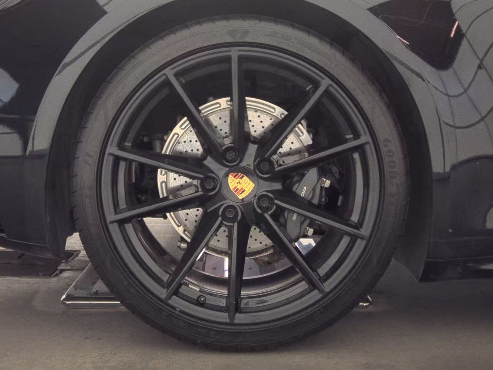 2023 Porsche 911 Carrera RWD