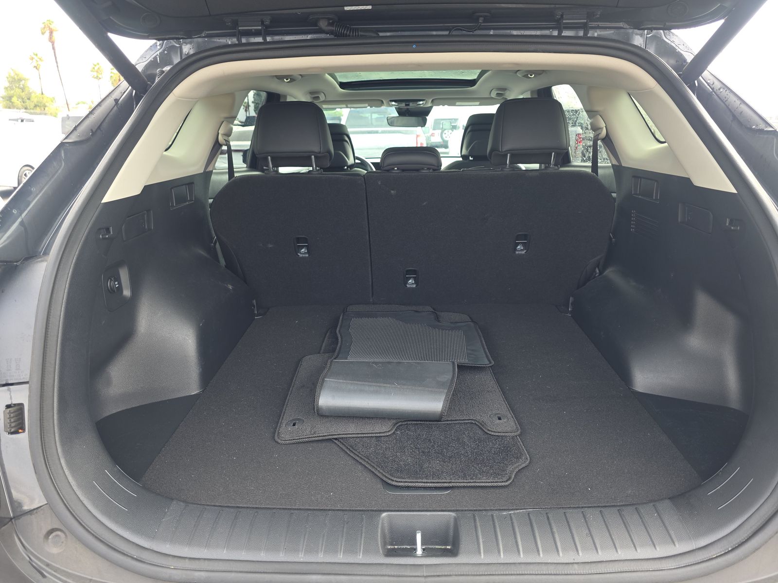 2024 Kia Sportage Hybrid EX AWD