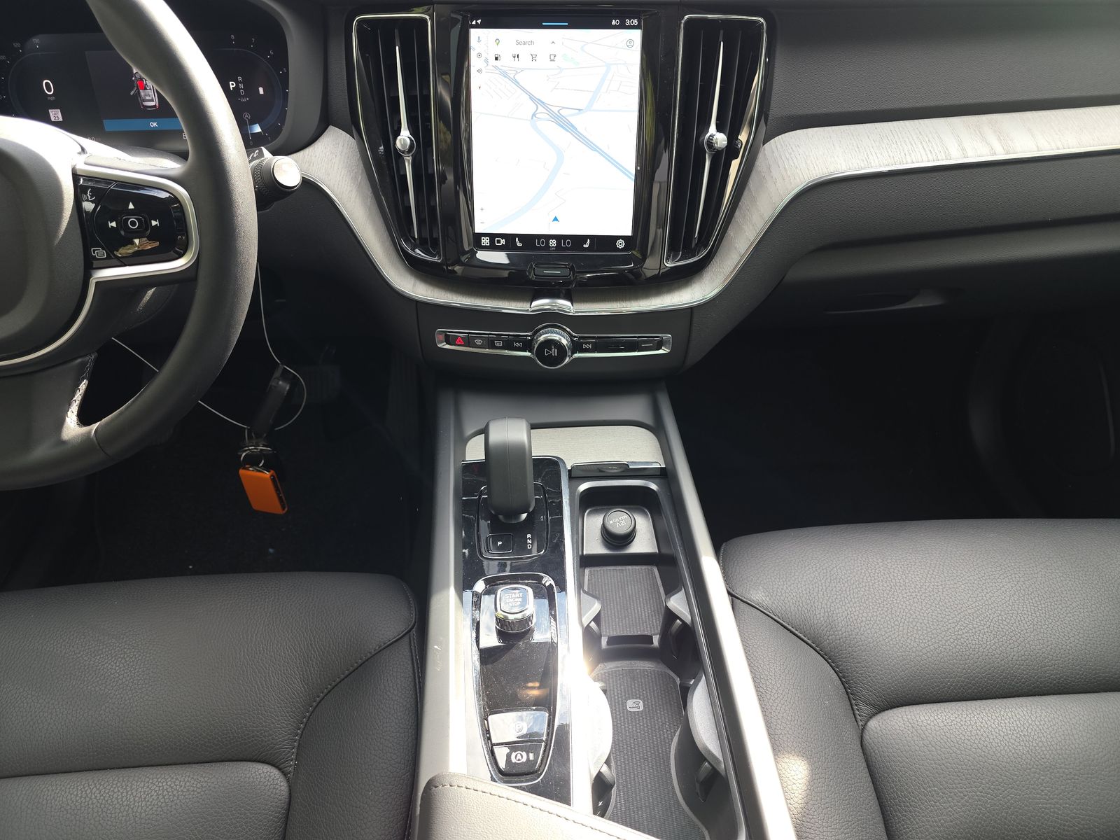 2025 Volvo XC60 B5 Plus AWD