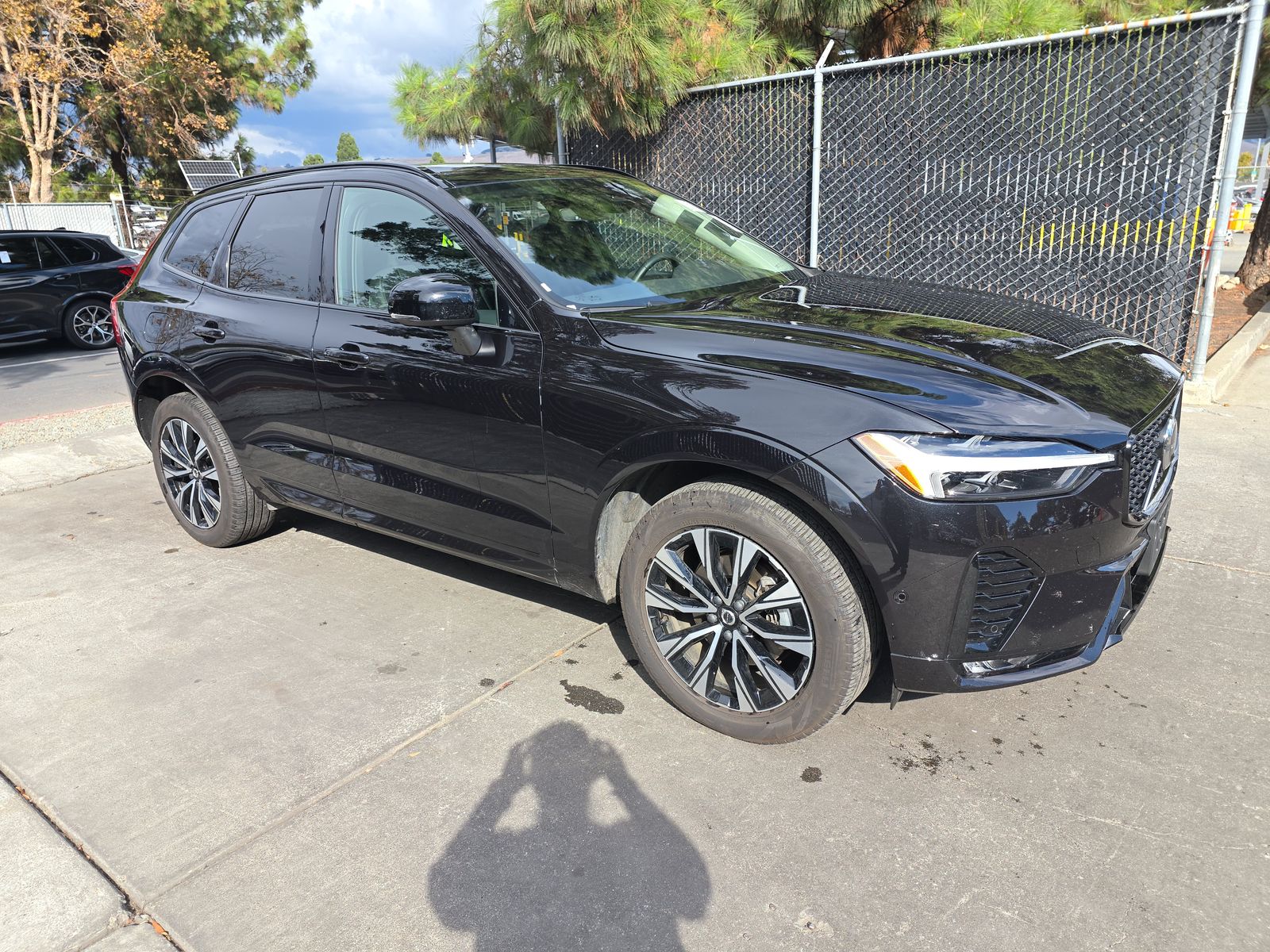 2025 Volvo XC60 B5 Plus AWD