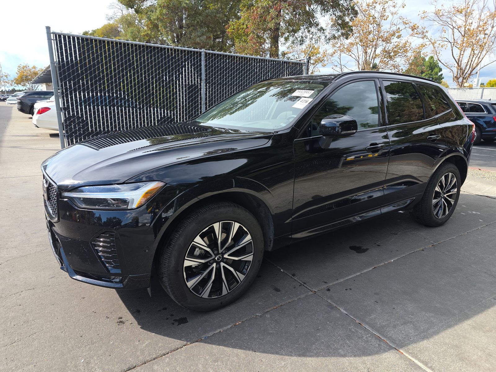 2025 Volvo XC60 B5 Plus AWD