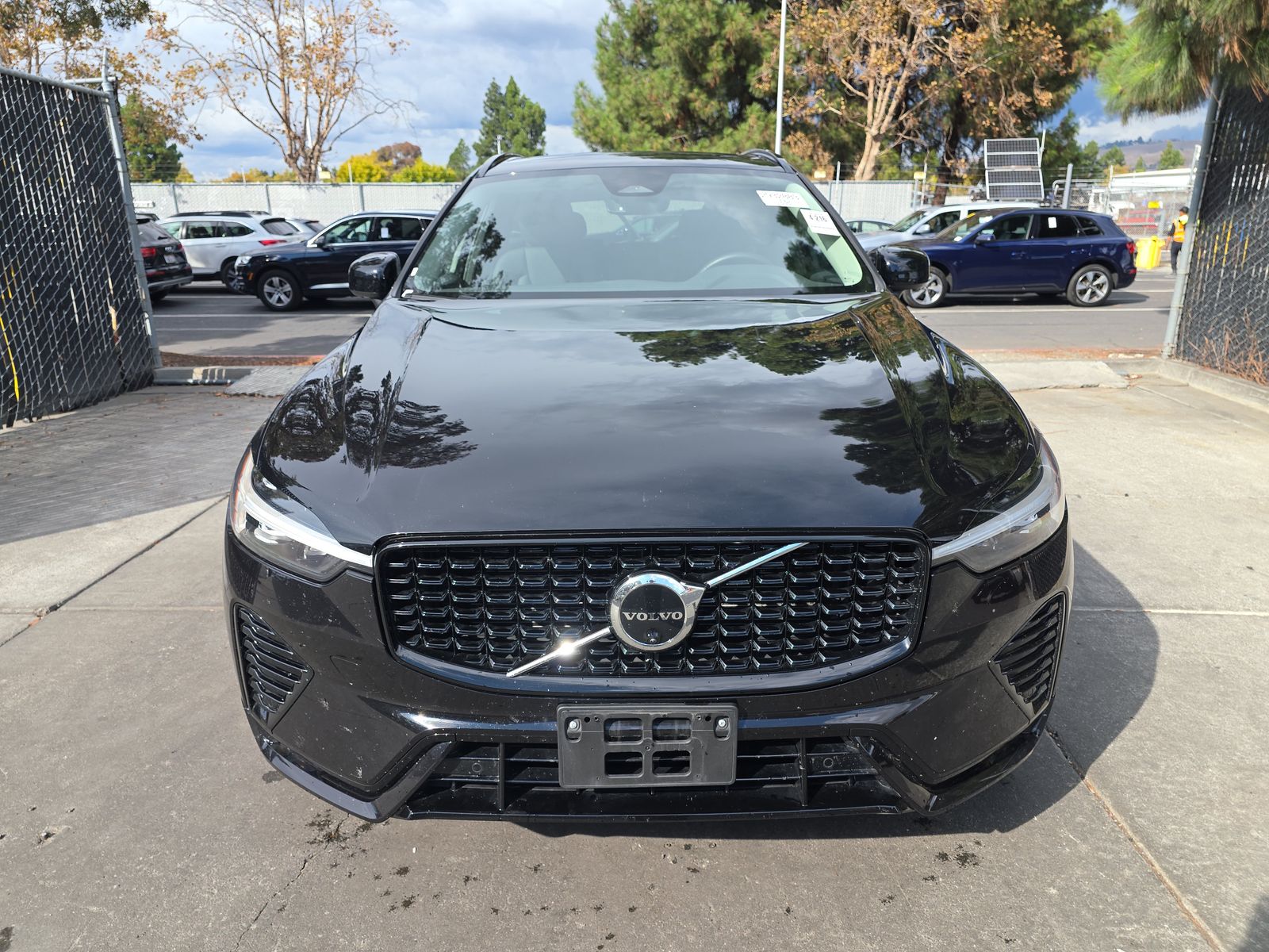 2025 Volvo XC60 B5 Plus AWD