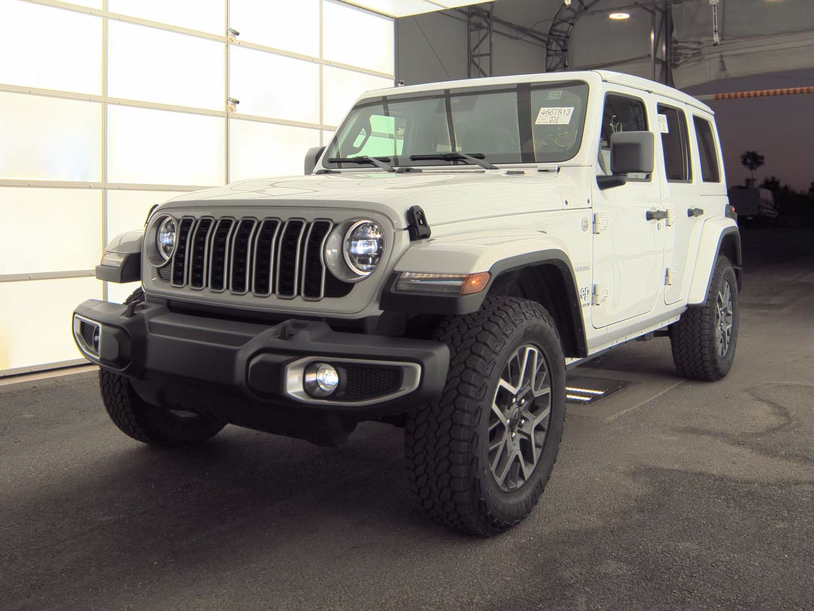 2024 Jeep Wrangler Sahara AWD