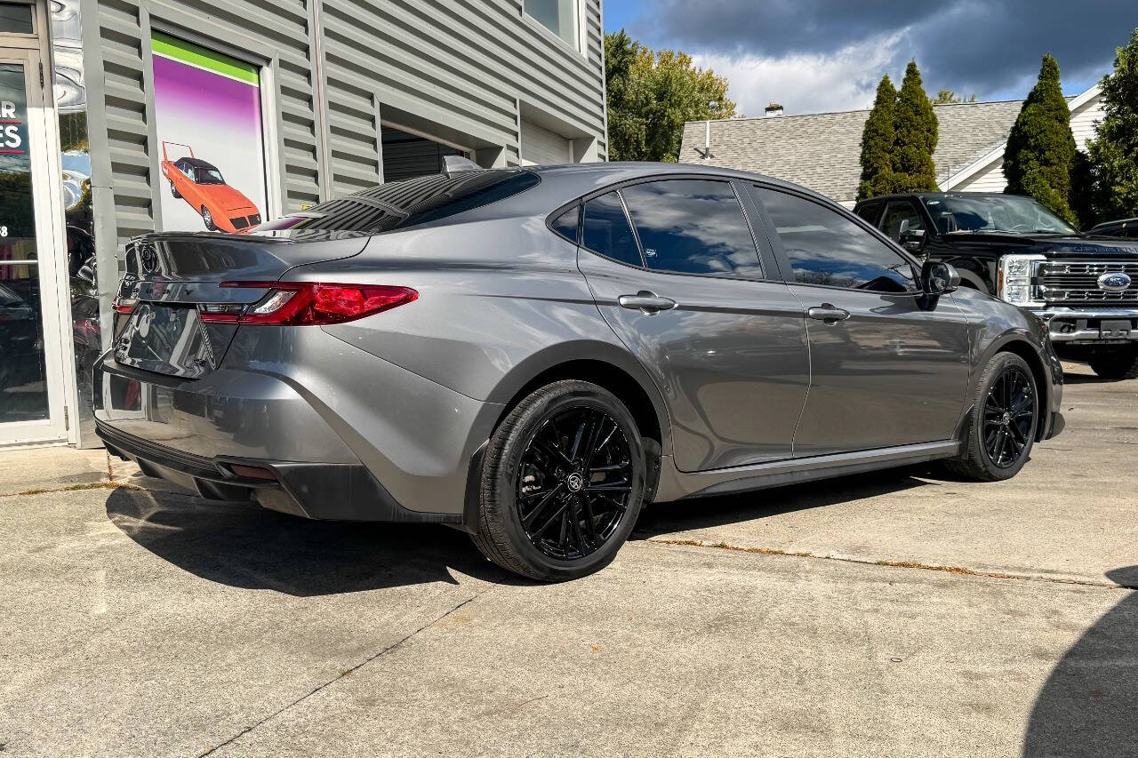 2025 Toyota Camry SE AWD
