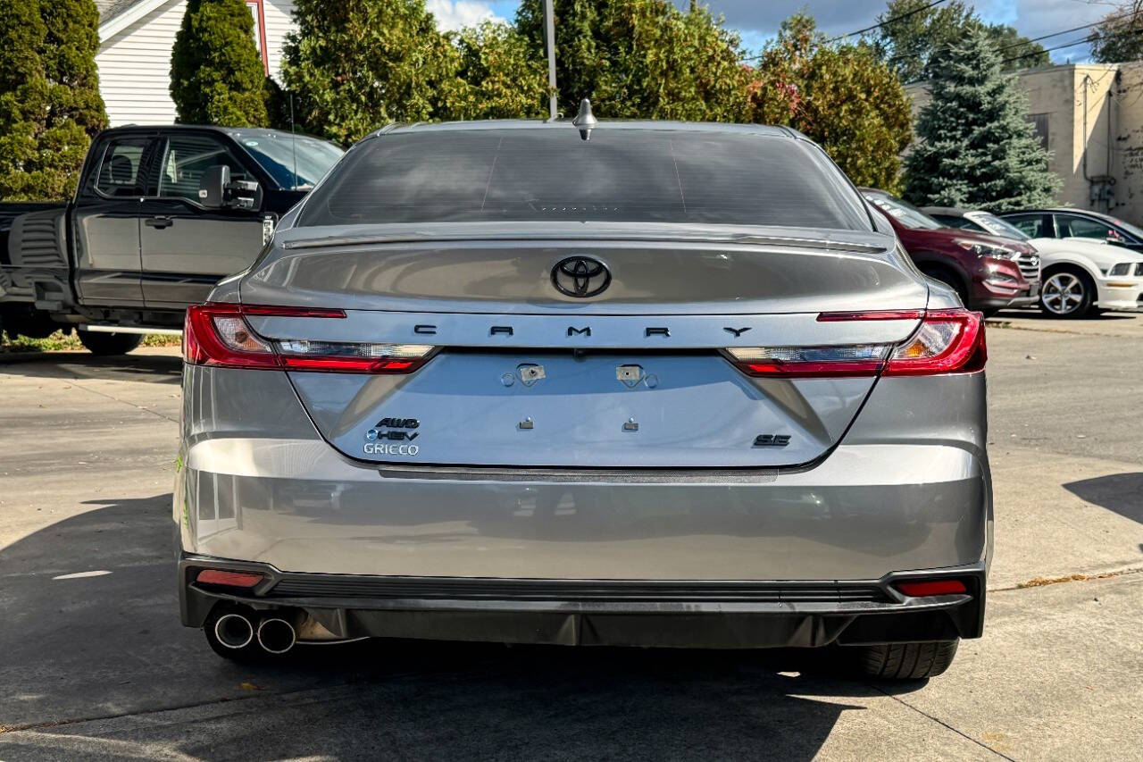 2025 Toyota Camry SE AWD