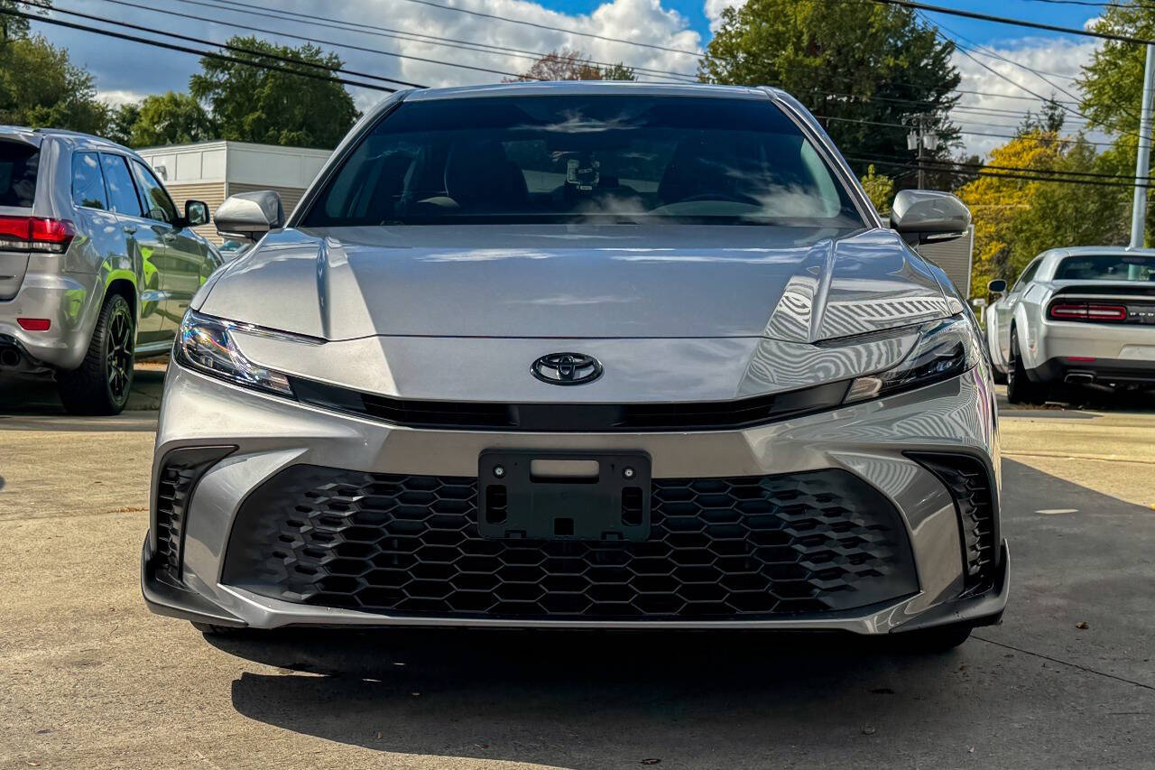 2025 Toyota Camry SE AWD