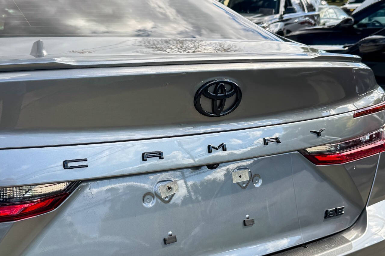 2025 Toyota Camry SE AWD