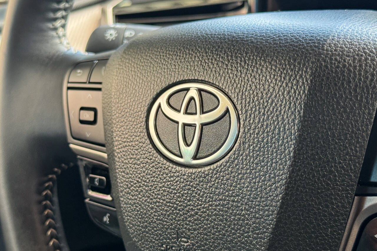 2025 Toyota Camry SE AWD