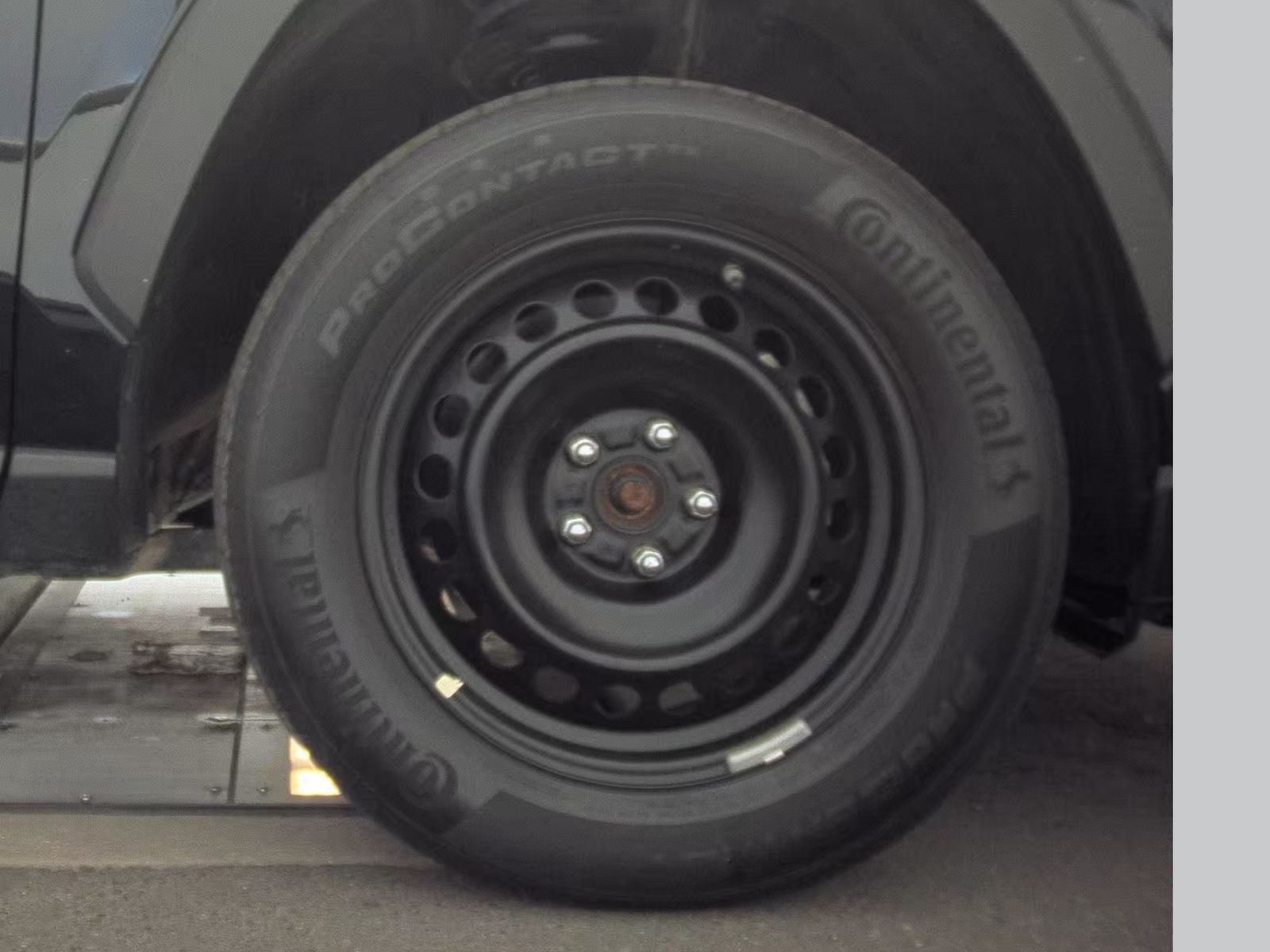 2023 Toyota RAV4 LE FWD