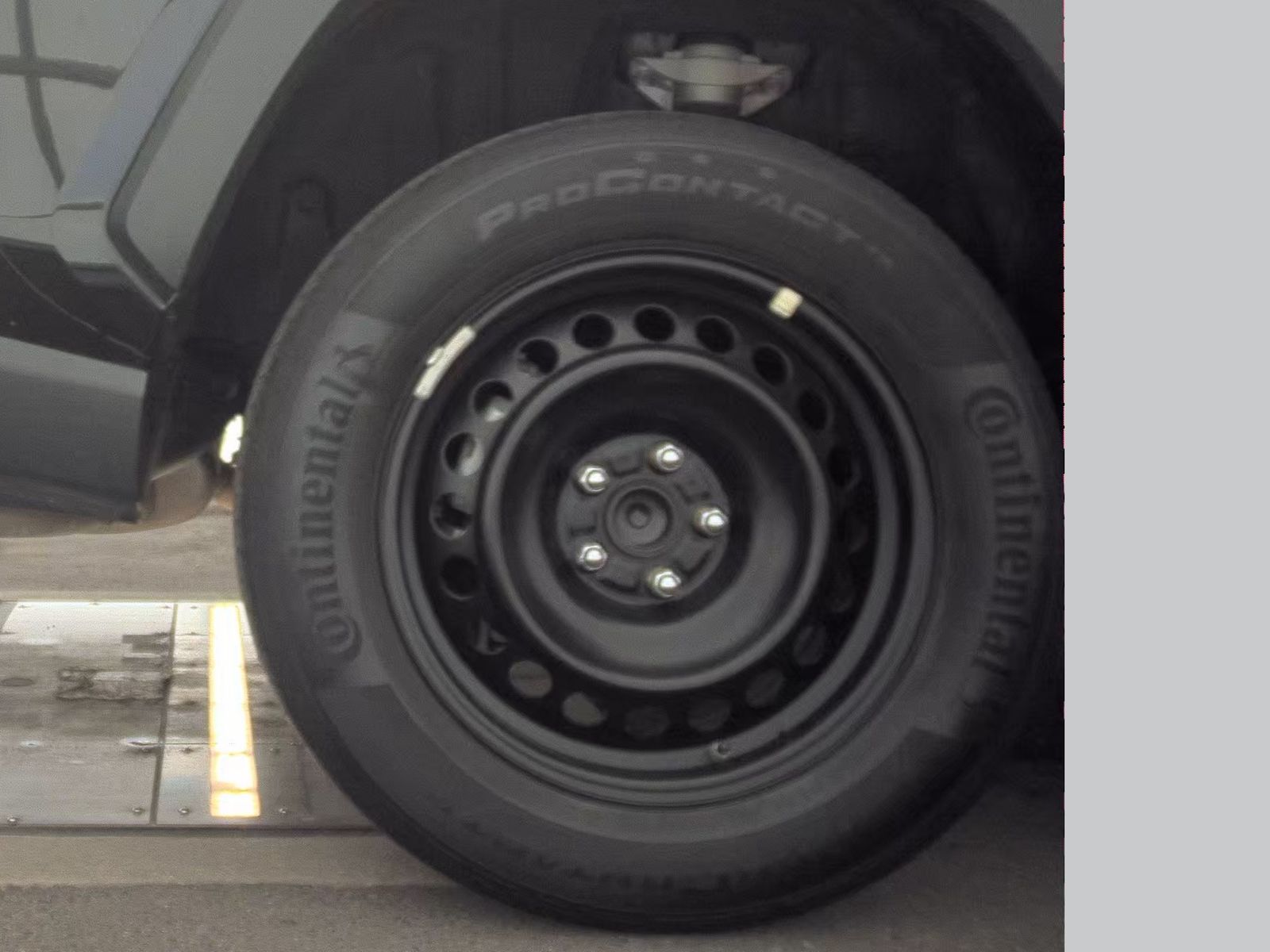 2023 Toyota RAV4 LE FWD