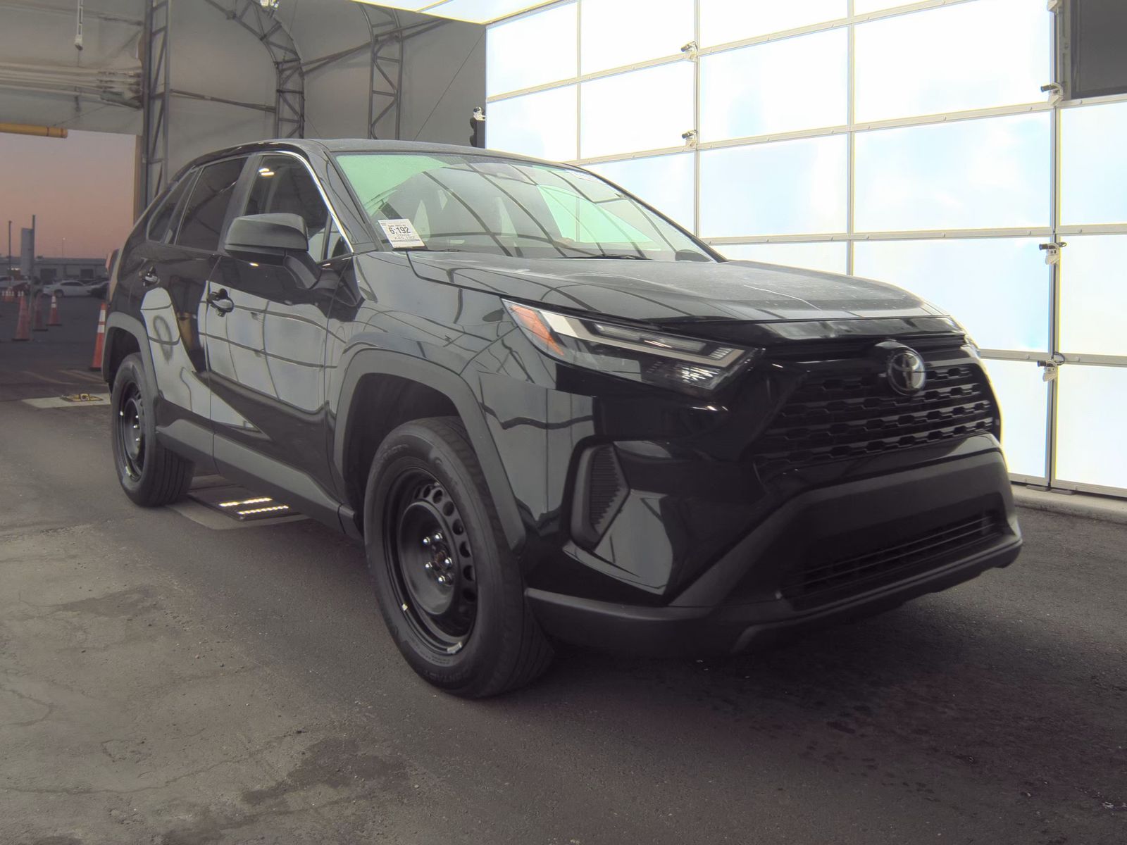 2023 Toyota RAV4 LE FWD