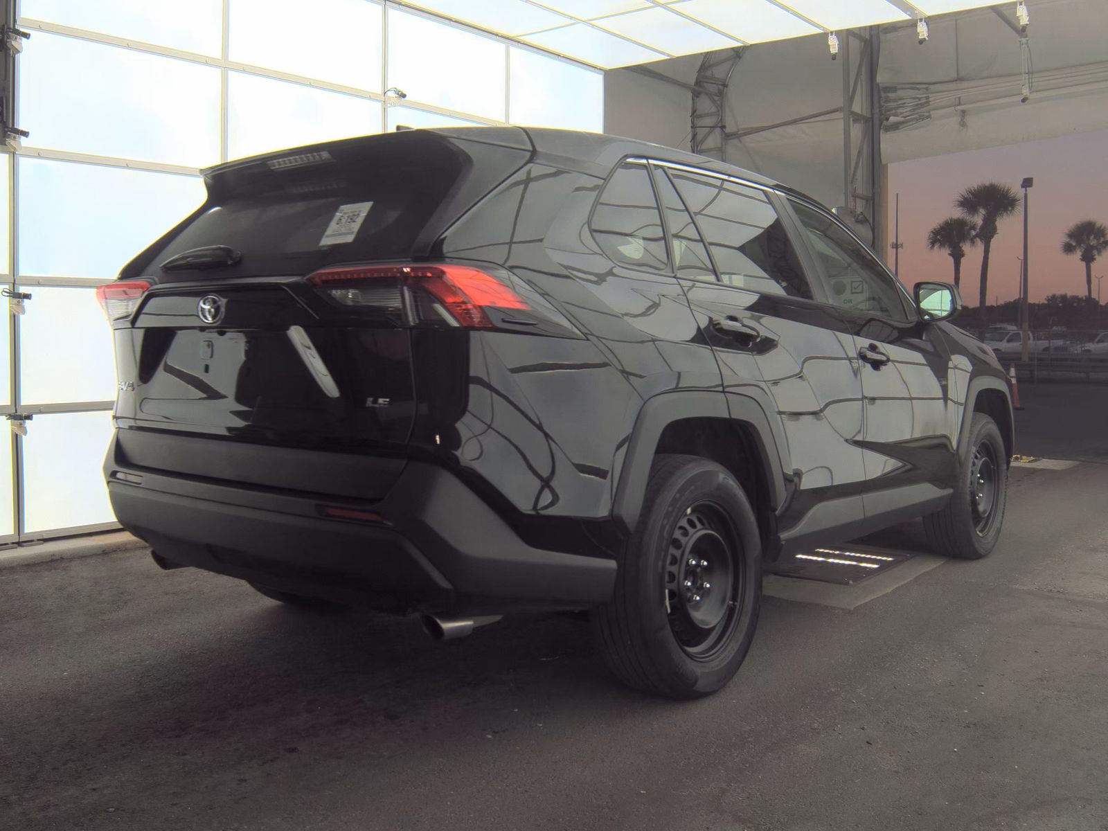 2023 Toyota RAV4 LE FWD