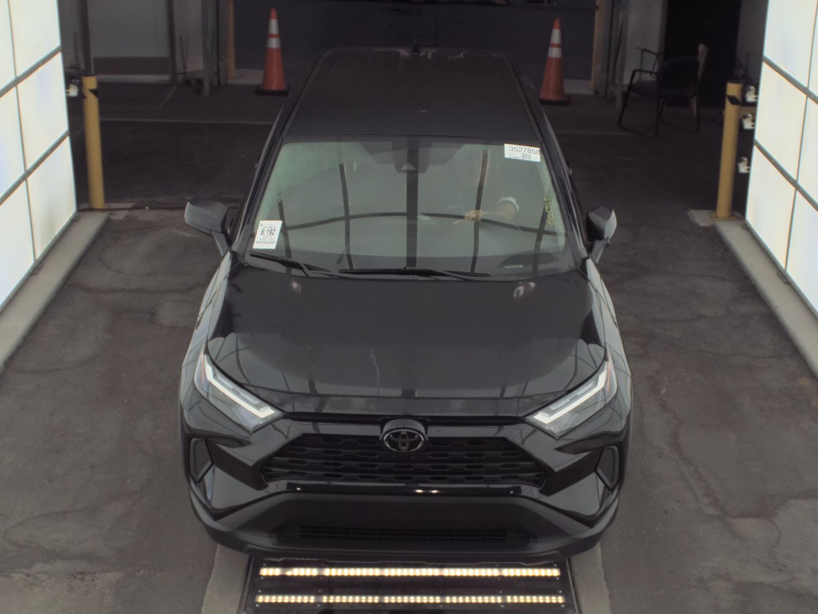 2023 Toyota RAV4 LE FWD