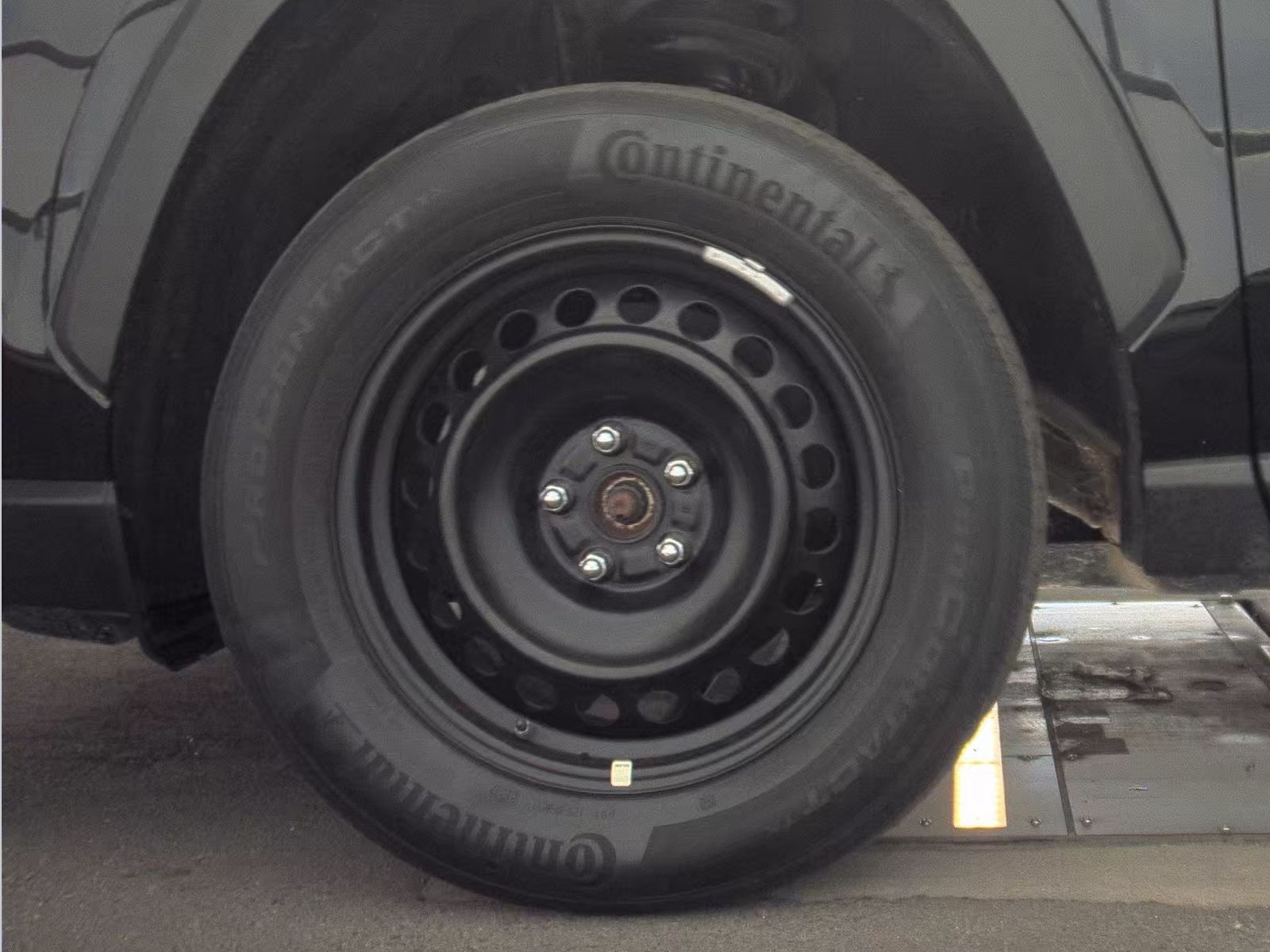 2023 Toyota RAV4 LE FWD