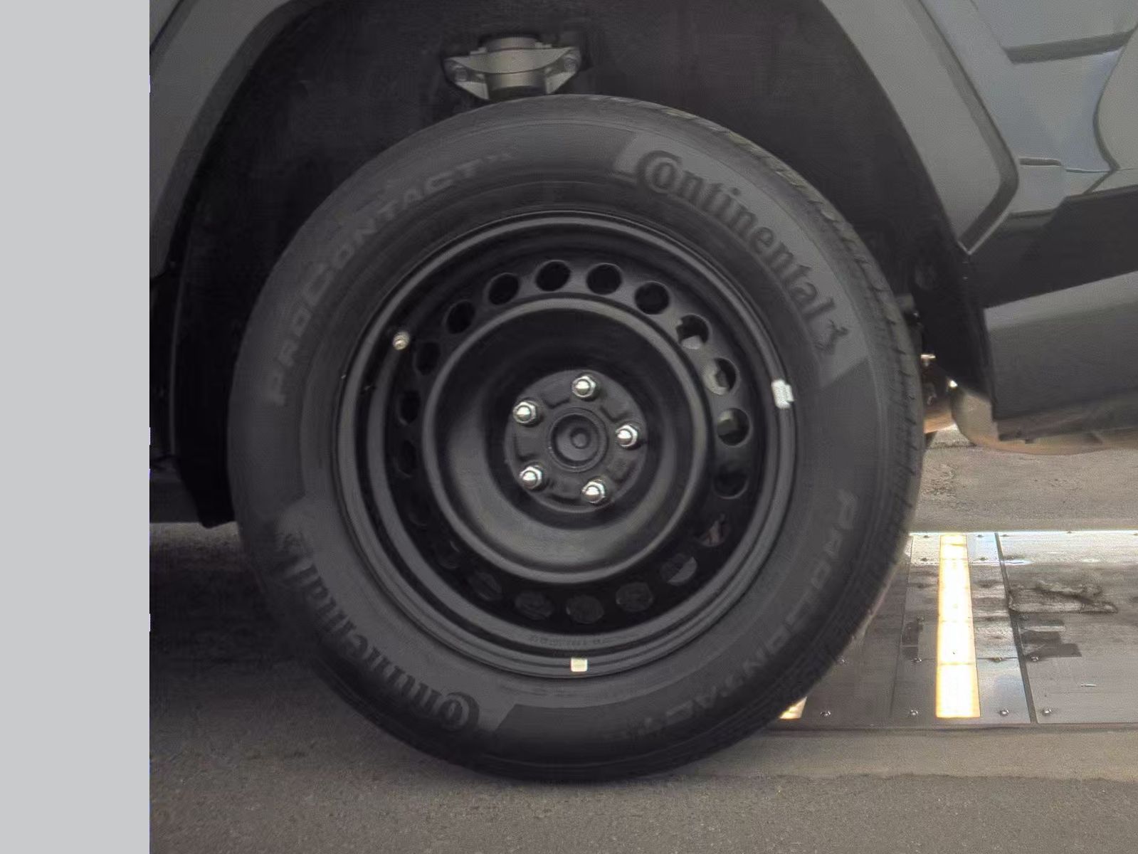 2023 Toyota RAV4 LE FWD