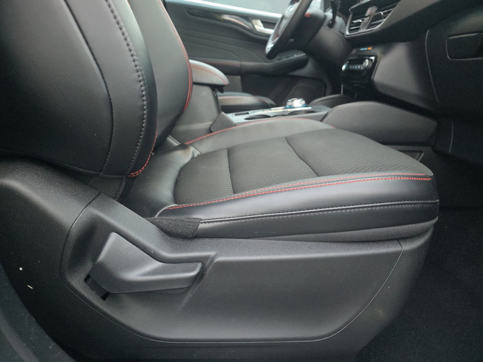 2023 Ford Escape ST-Line AWD