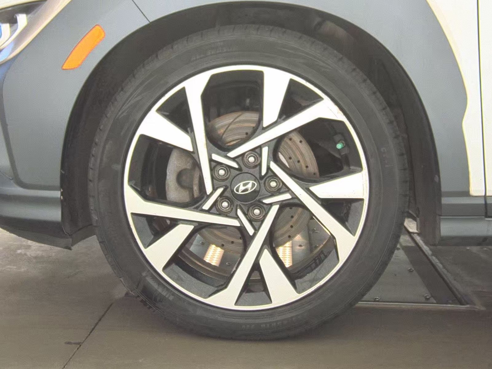 2022 Hyundai Kona Limited AWD