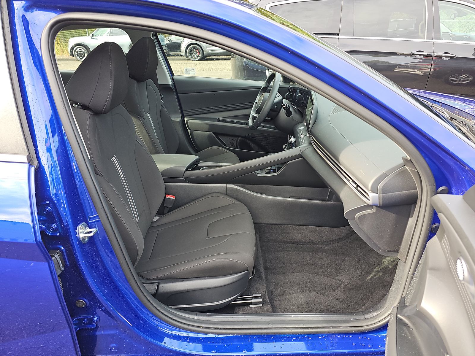 2024 Hyundai Elantra SEL FWD