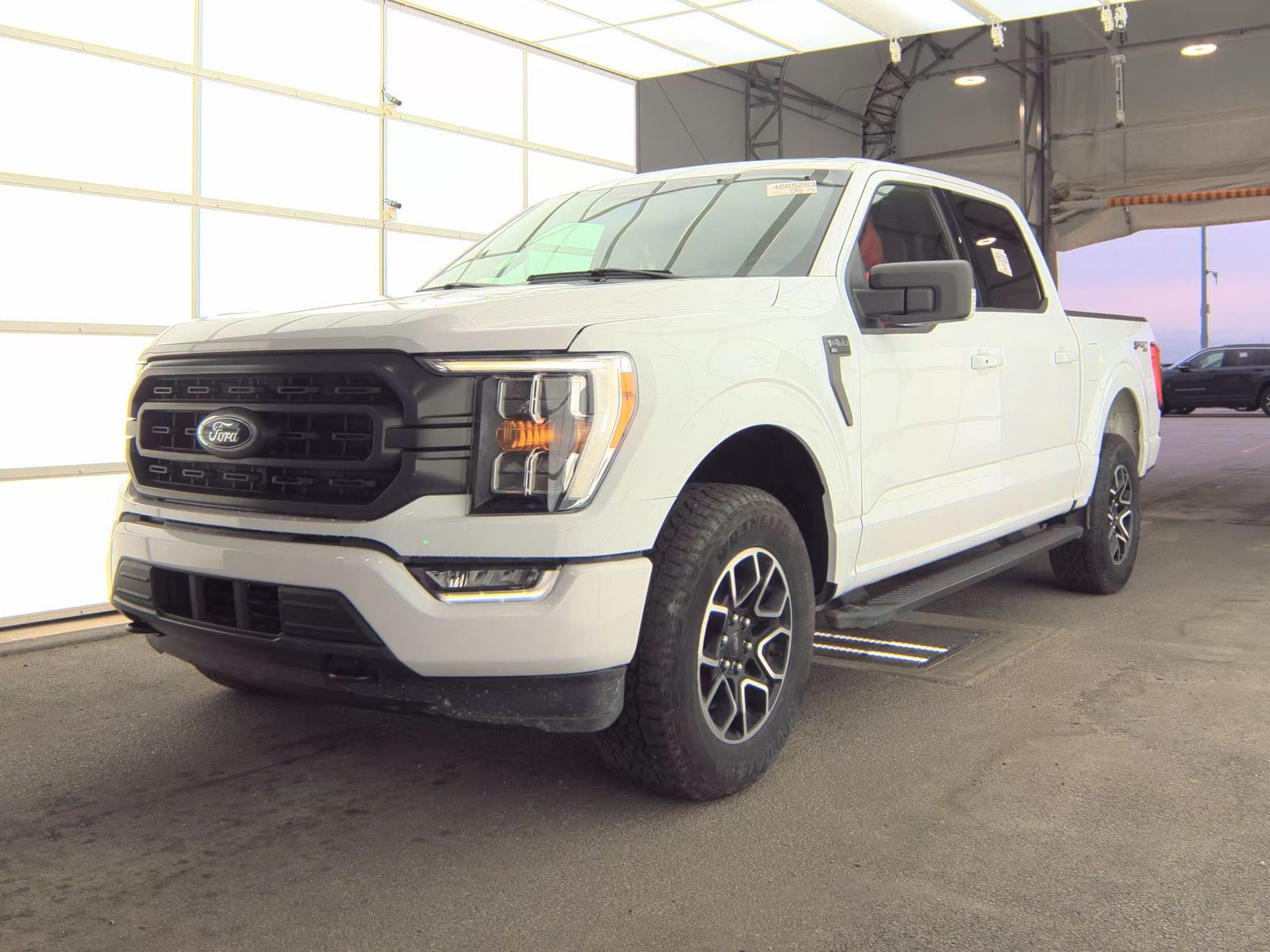 2023 Ford F-150 XLT AWD