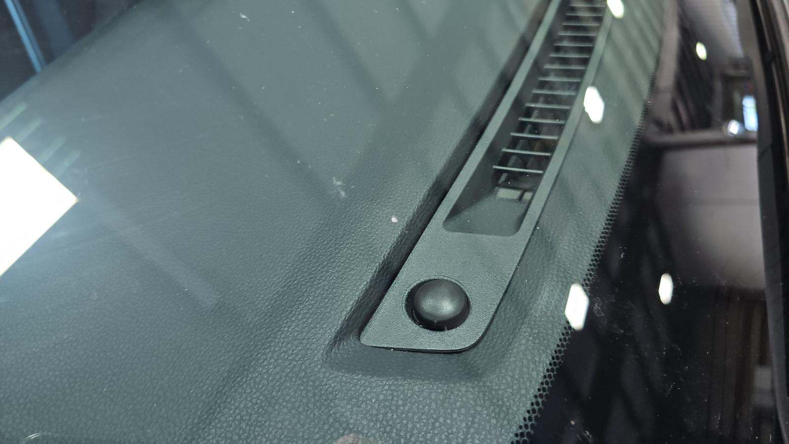 2025 Toyota RAV4 XLE FWD