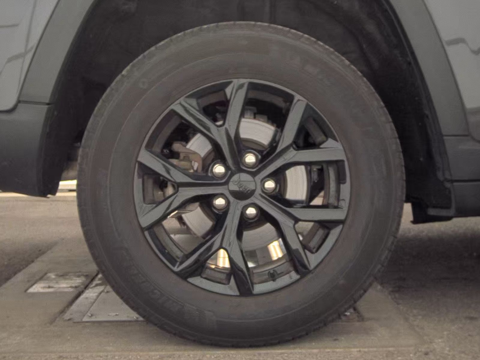 2024 Jeep Grand Cherokee Altitude AWD