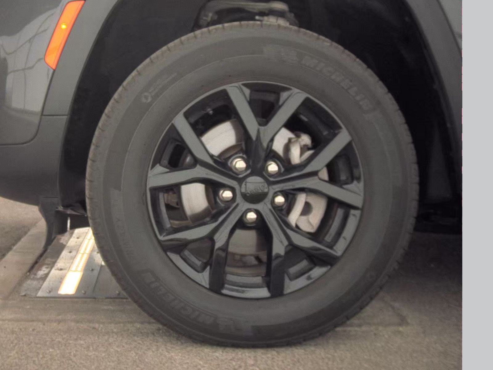 2024 Jeep Grand Cherokee Altitude AWD