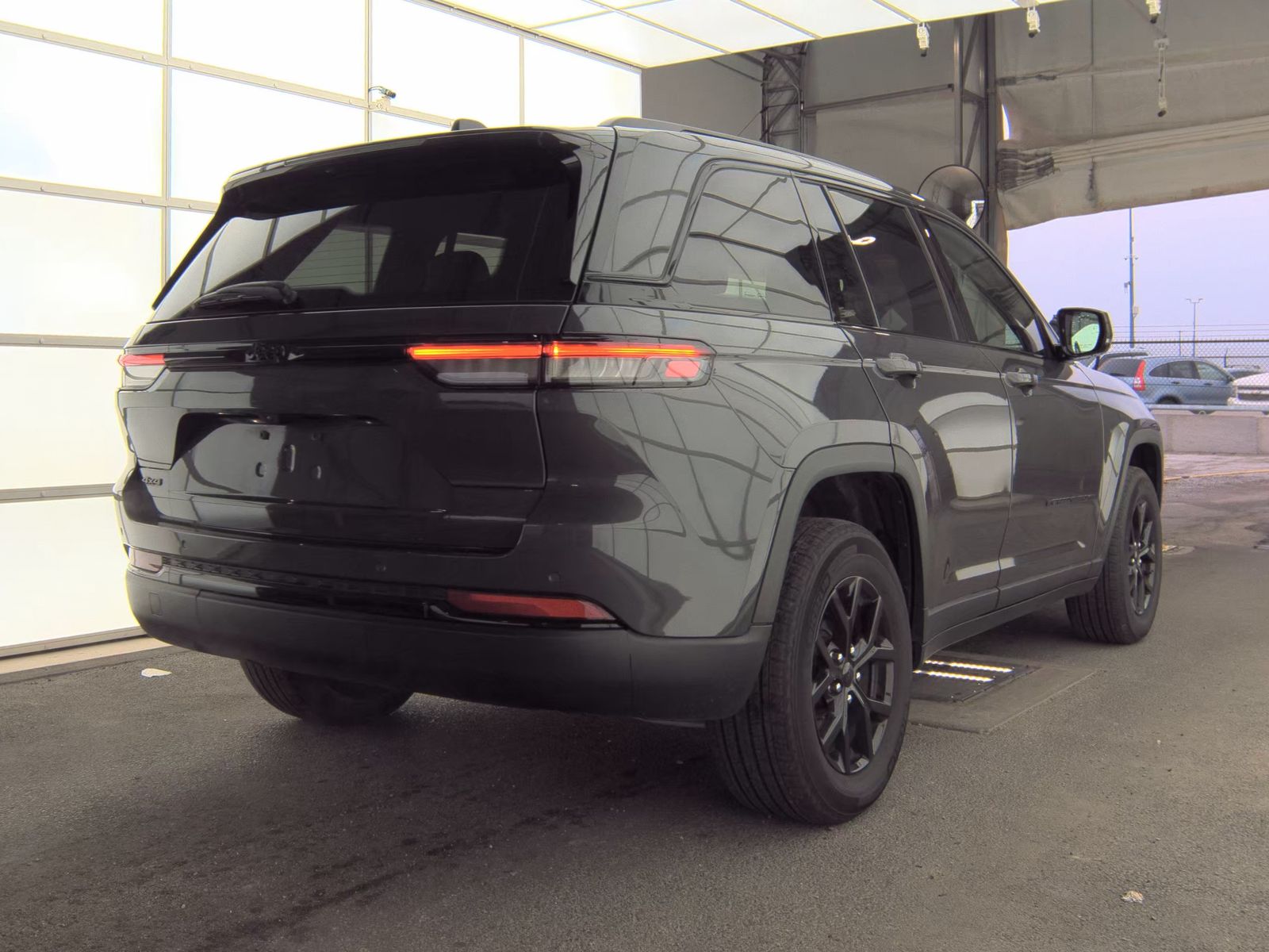 2024 Jeep Grand Cherokee Altitude AWD