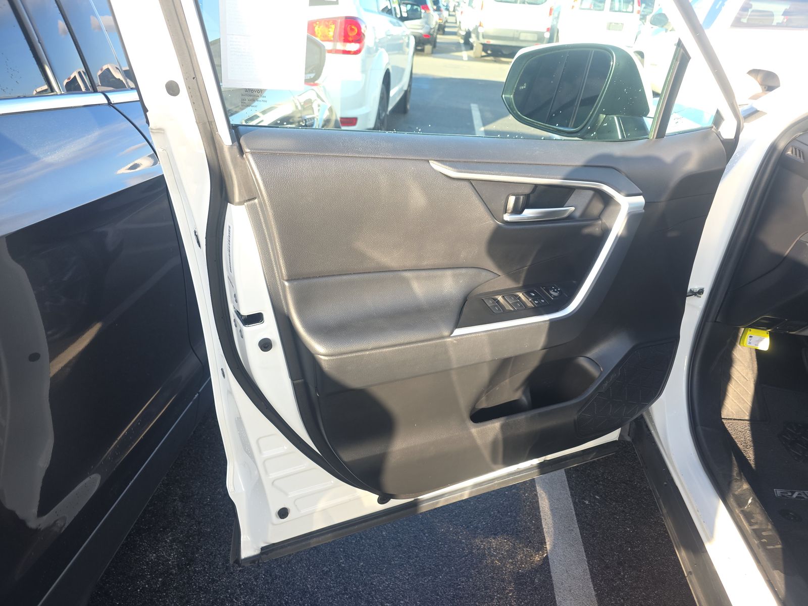 2023 Toyota RAV4 XLE AWD