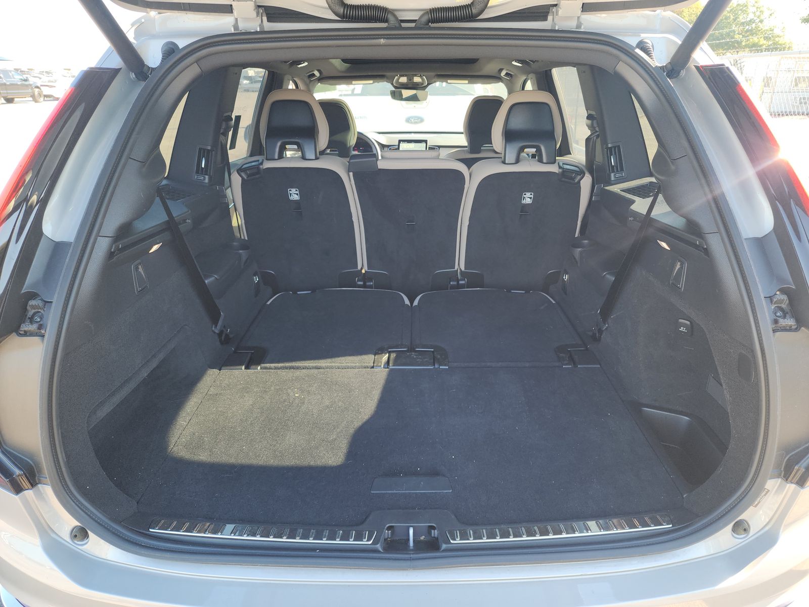 2025 Volvo XC90 B6 Plus AWD