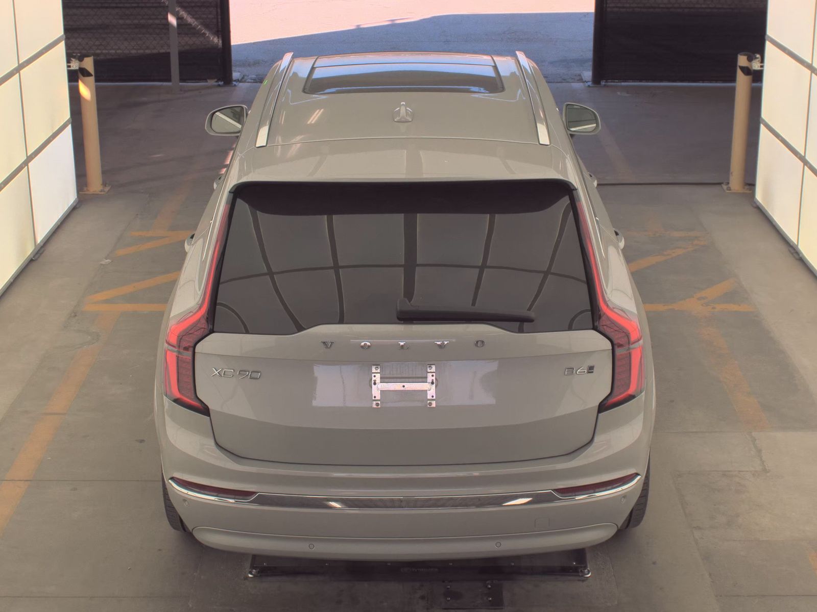 2025 Volvo XC90 B6 Plus AWD